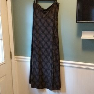 LuLaRoe Maxi w/ black/brown peacock feather print